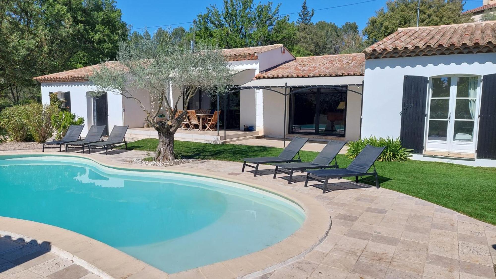 L'Opaline Villa ลอร์เกส ภายนอก รูปภาพ